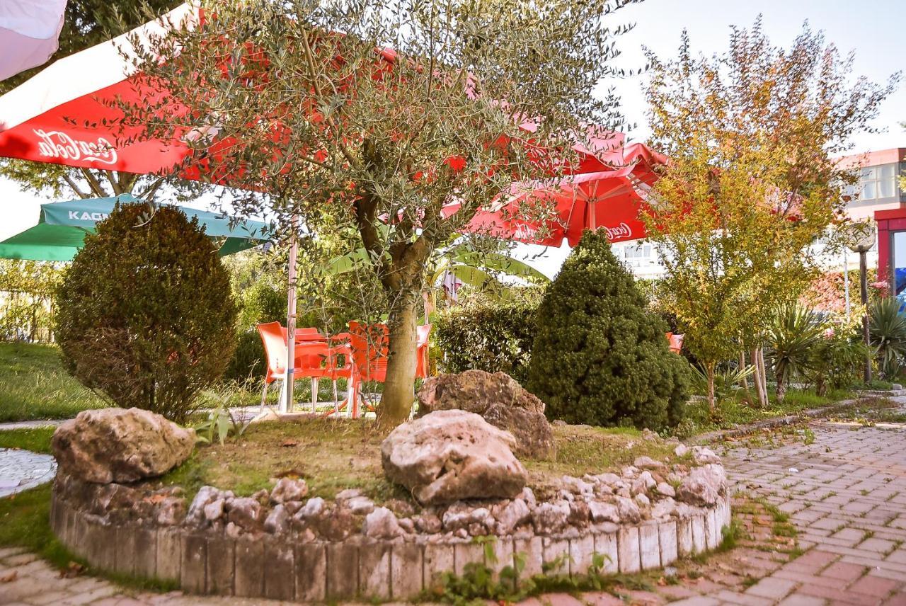 Hotel Jurgen Rinas Dış mekan fotoğraf
