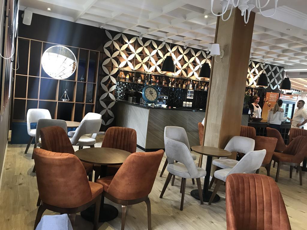 Hotel Jurgen Rinas Dış mekan fotoğraf
